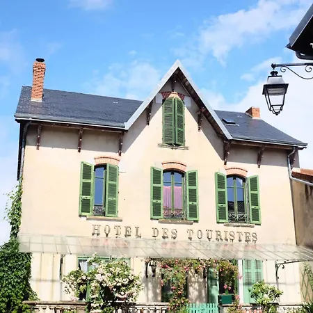 Des Touristes A Homestay