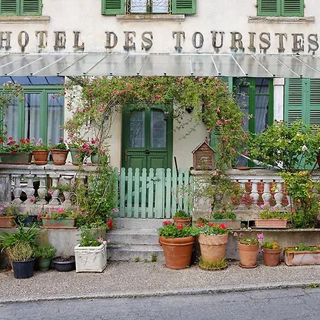 Homestay Des Touristes A Chatel-Montagne
